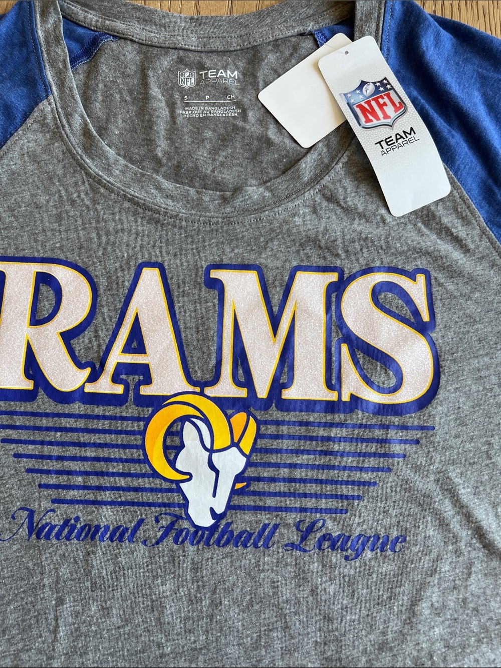 NWT - Women’s NFL Team Apparel Los Angeles Rams Raglan Tee - Gray & Blue